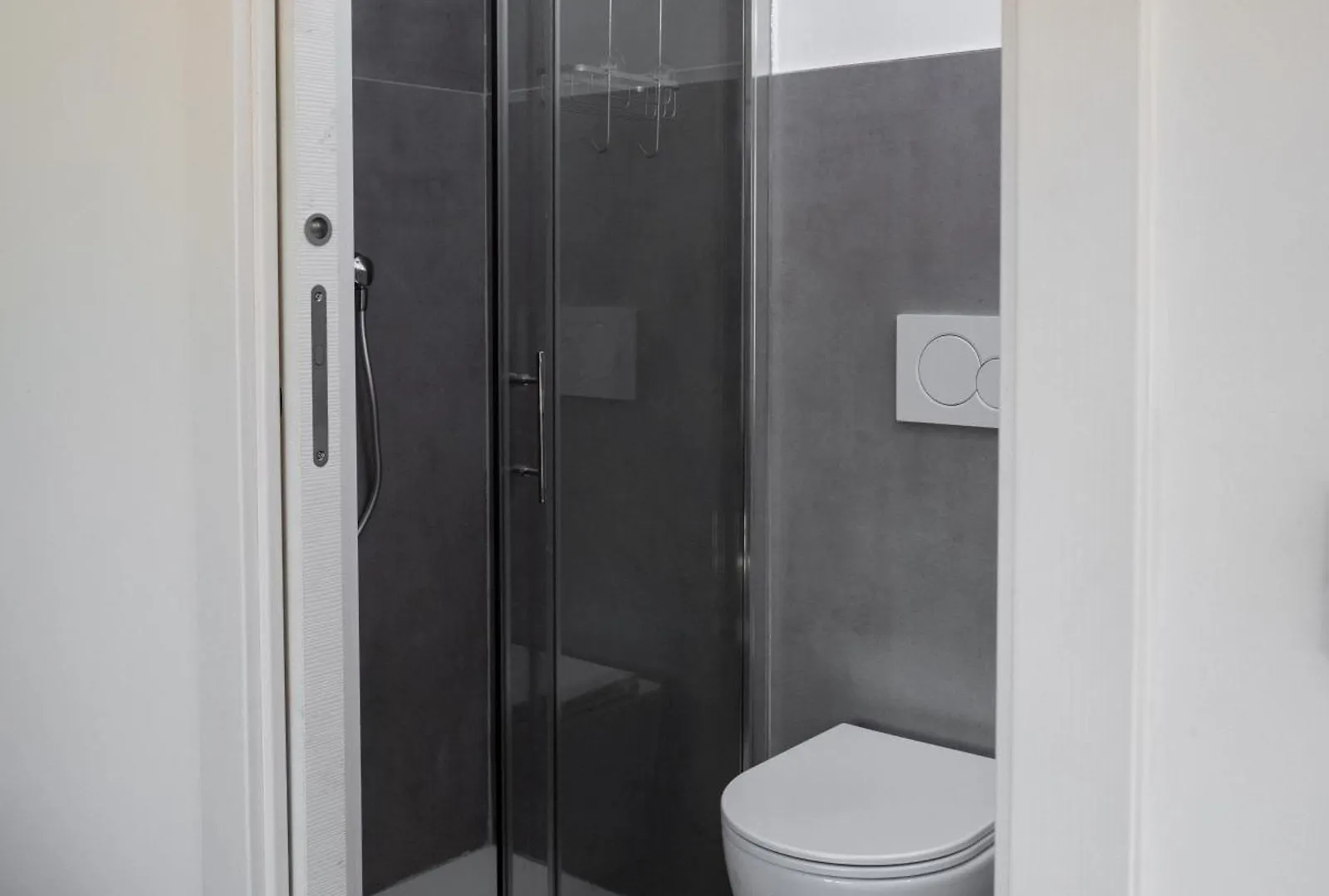 Camera Matrimoniale Con Bagno Privato-Appartamento Condiviso Con Host-Casa Enea 0*, Firenze Italien